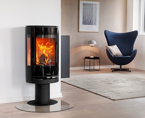 Aduro 22.3 Lux slender wood burning stove on pedestal