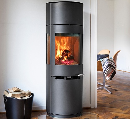 Aduro 9.7 stove with heat absorbent stones